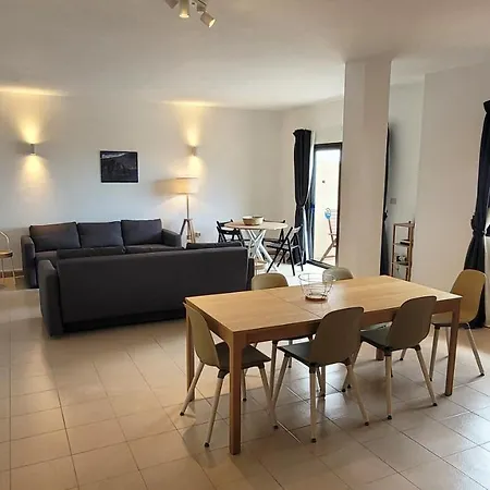 Apartment Con Piscina La Laja,